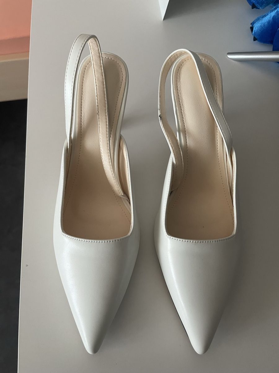Chaussures femmes: Schuhe – Neuf (Voir description) à Gossau ZH par Lavinia07