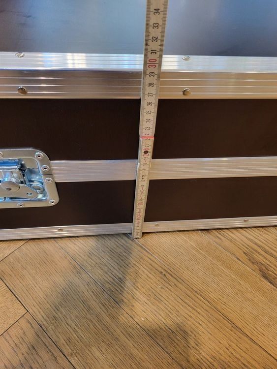 Casse di trasporto: Flight-cases robustes sur mesure avec mousse! box transport – Usato da Sion venduto da Bang-OlufsenSion 6