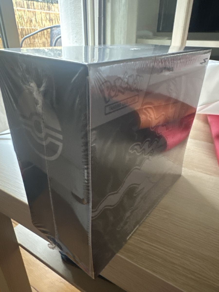 Pokémon Cartes à collectionner: Pokemon TCG Mega Evolution Pitch Black Elite Trainer Box – Neuf avec emballage d'origine à Lausanne par lui_d9g6 1