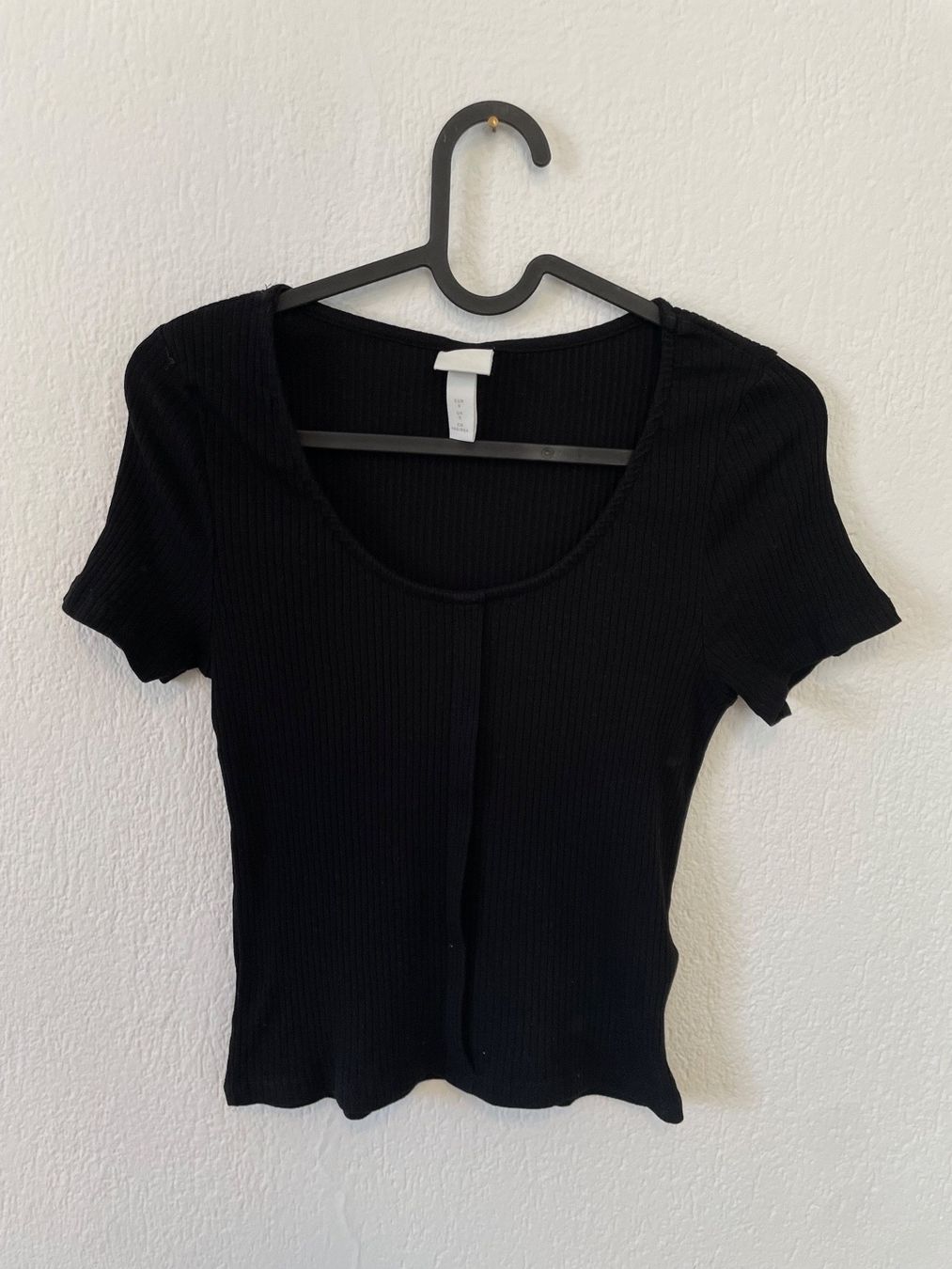 H&M T-shirt: H&M T-Shirt Damen - S – Nuovo (secondo la descrizione) da St Gallen venduto da Giidi