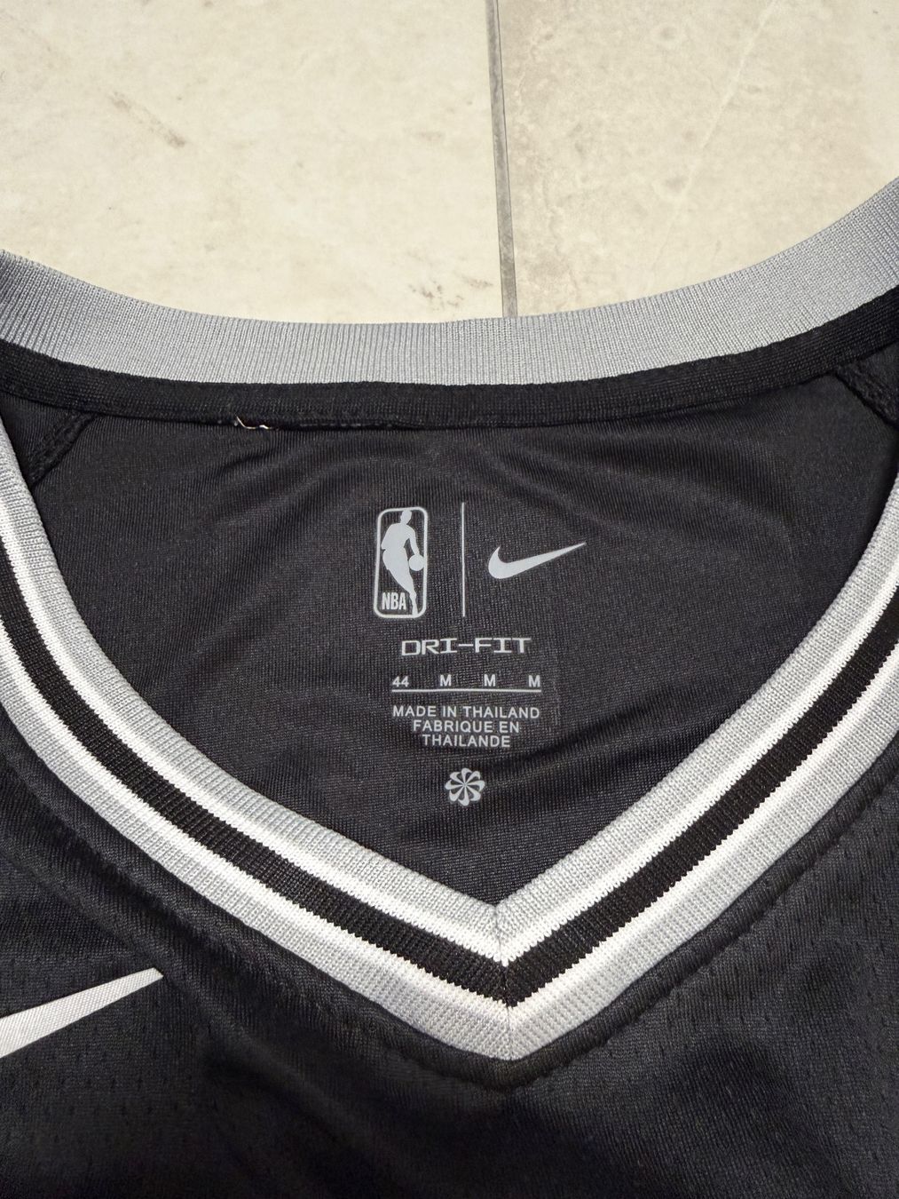 Canottiere & Pantaloni: San Antonio Spurs Victor Wembanyama – Nuovo (secondo la descrizione) da Bronschhofen venduto da leo_99hp 3