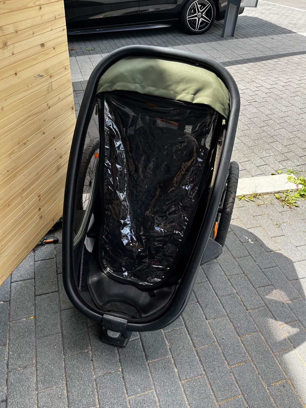 Hamax Rimorchi: Remorque enfant hamax outback - bike trailer – Usato da ATTALENS venduto da HDT123 3