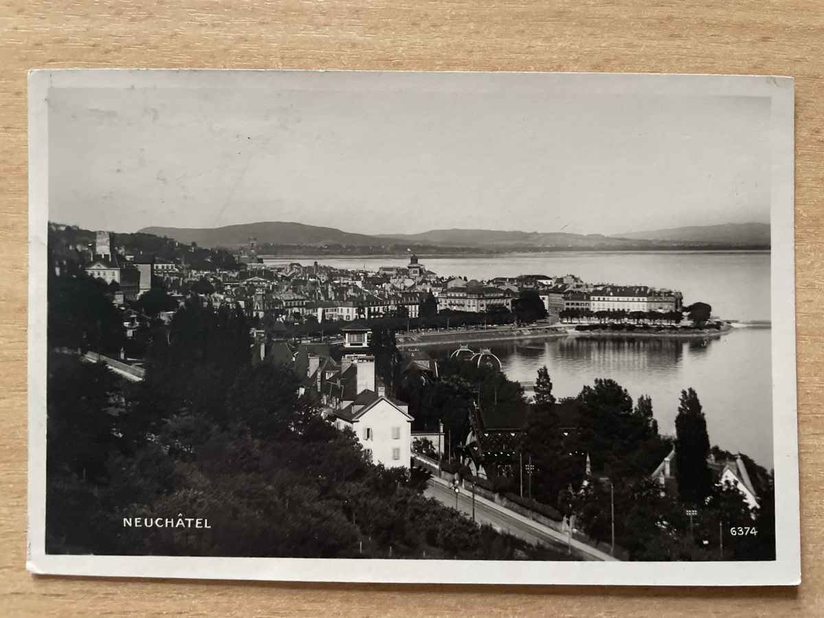 Cartoline postali: Alte Ansichtskarte Neuchâtel 1930, nach Glarus – Usato da Neuhausen am Rheinfall venduto da Arielle55