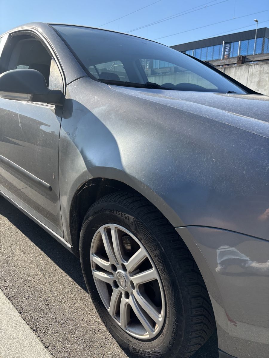 VW Autos: VW Golf V 1.4 Benzin manuelle Schaltung  – Gebraucht aus Kreuzlingen von idr_89w9 6