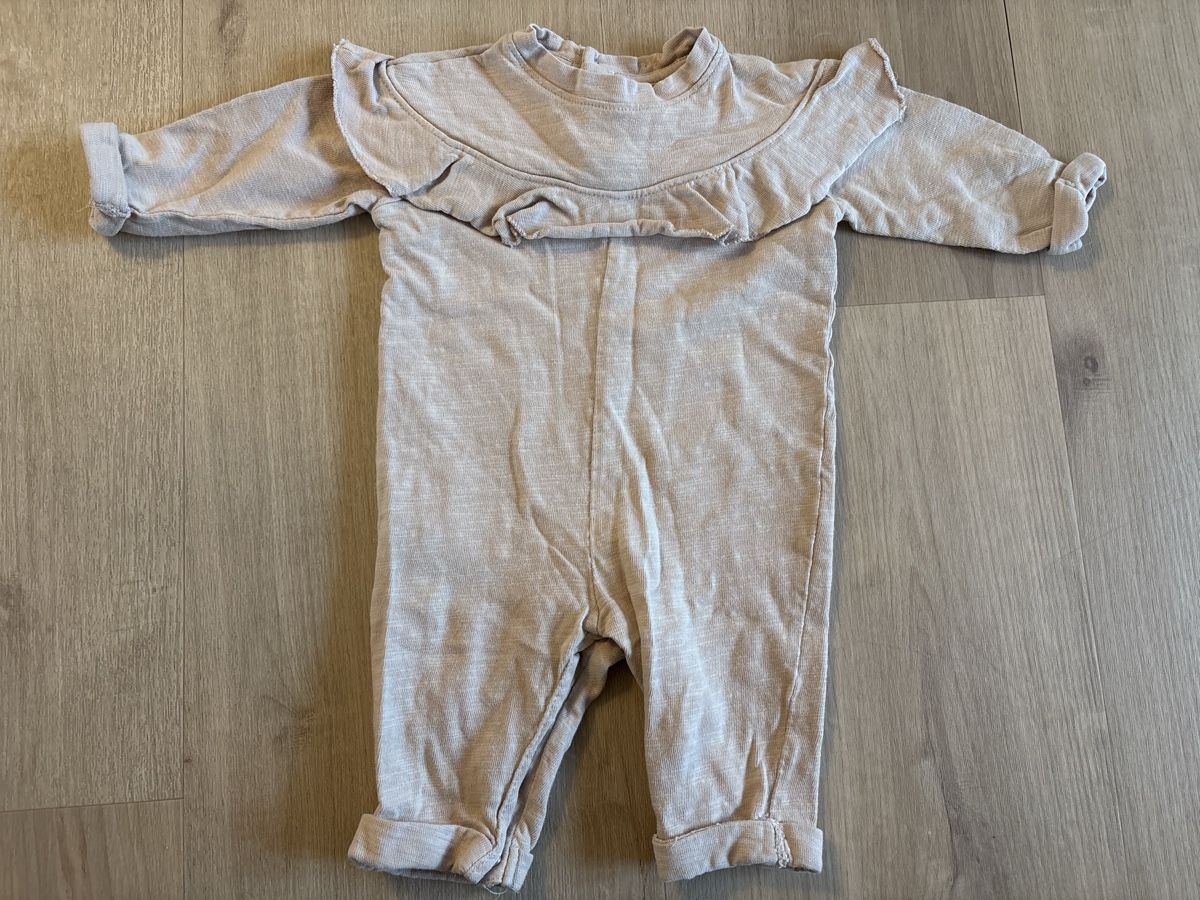 H&M Pagliaccetti: süsse Romper H&M gr 62 – Usato da Benken ZH venduto da m1310