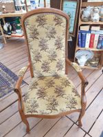 Antiker Voltair Sessel, Holzgestell, Vintage Look