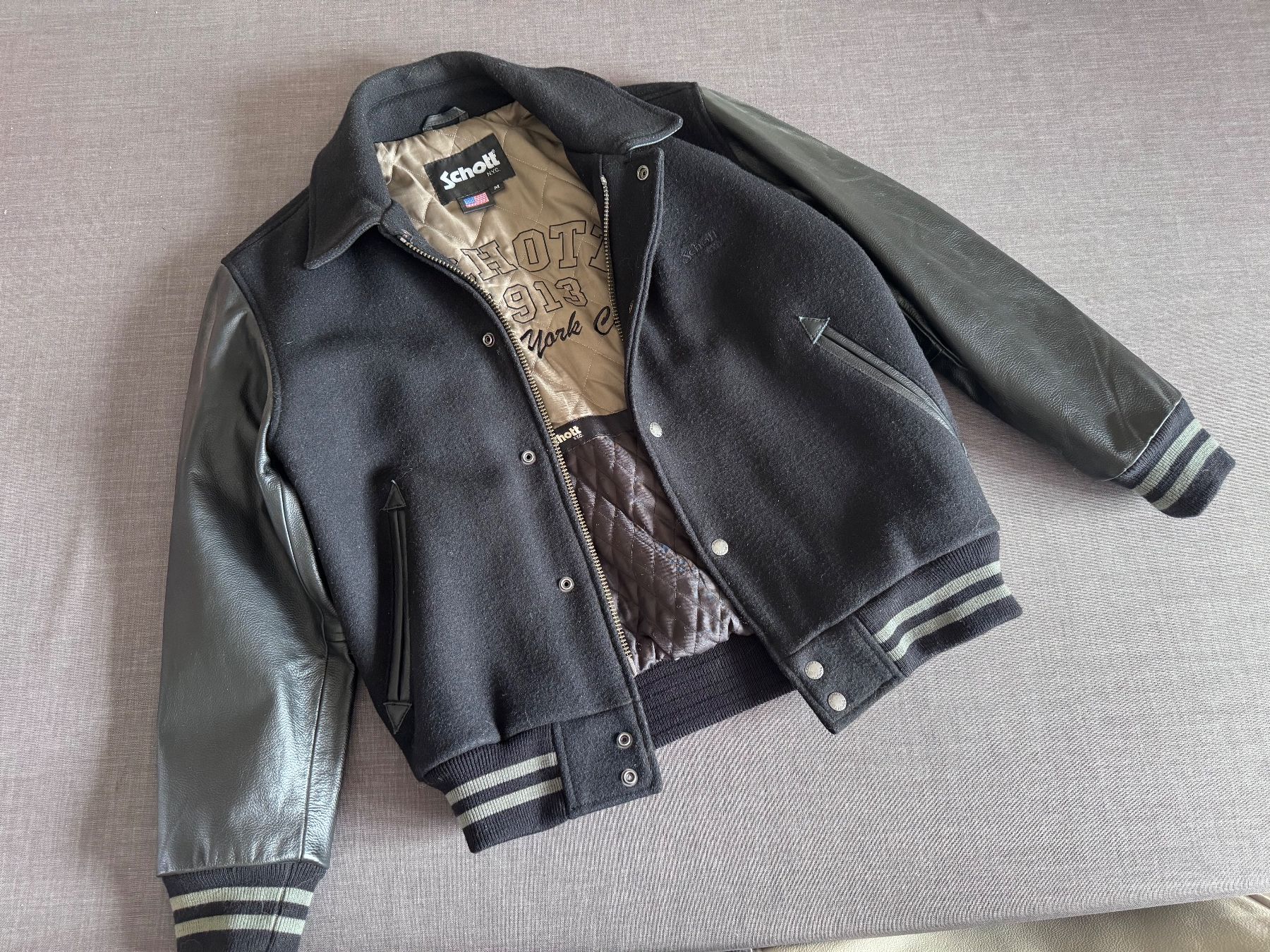 Schott Vestes: Schott Teddy Jacke – D'occasion à Oberrüti par HotRod1932 1