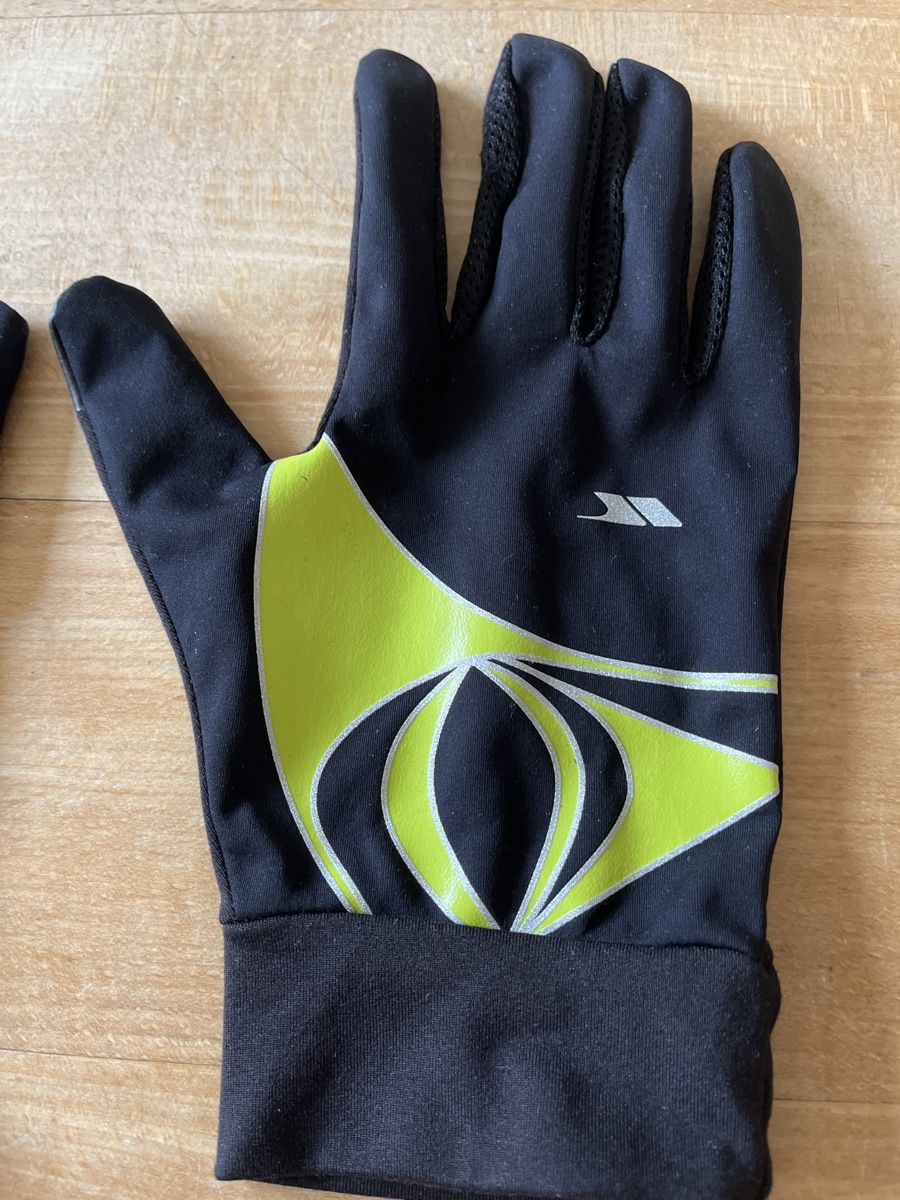 Guanti & manicotti: Neue jogging/walking Handschuhe L , Trespass Np  24.90 – Nuovo (secondo la descrizione) da Aesch BL venduto da shuja01 1