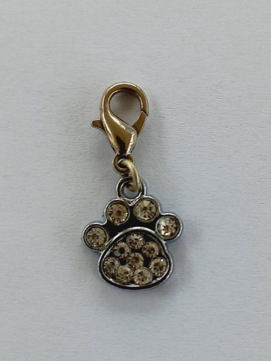 Portachiavi: Charm Anhänger mit Silber Karabinerverschluss – Nuovo e nell'imballaggio originale da Winistorf venduto da acreativ4
