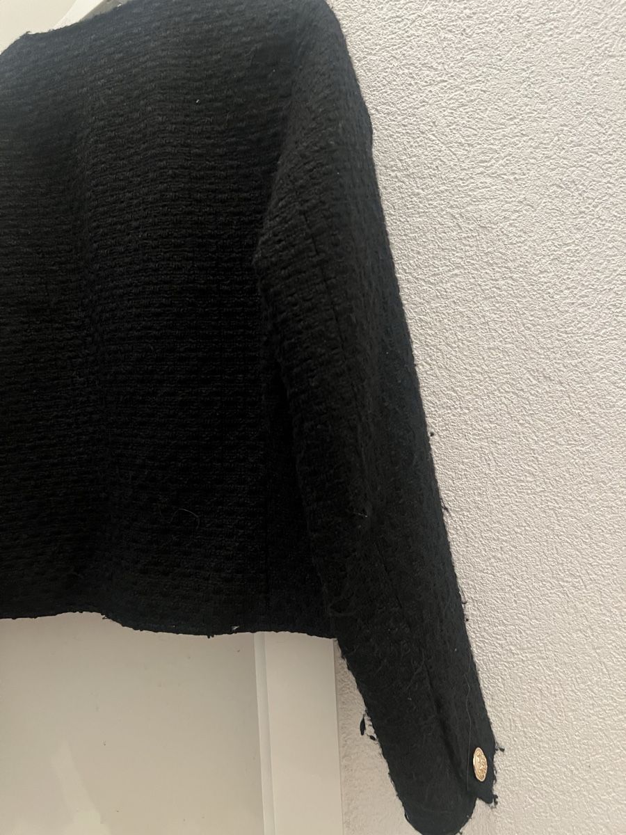 Zara Giacche: Zara Tweed Jacket - Black with Gold Buttons - Size S – Usato da Münchenbuchsee venduto da almapalma 3