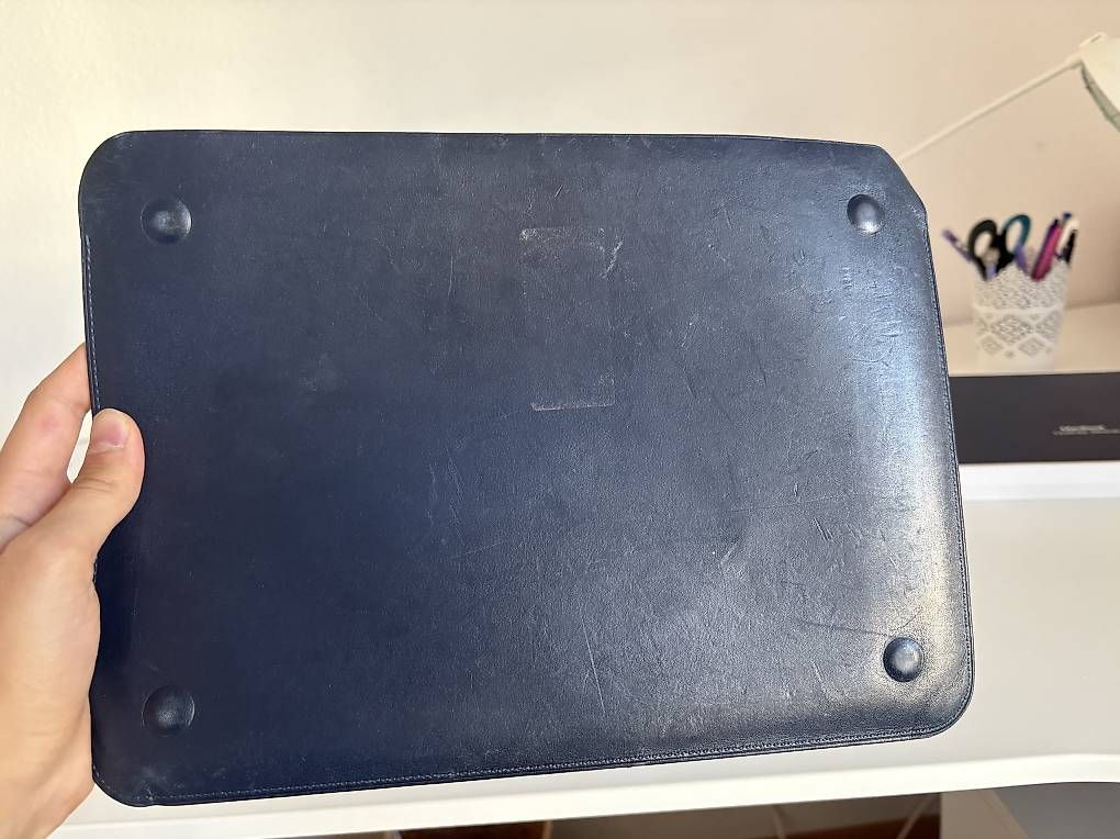 Apple Covers & Taschen: Apple Lederhülle Sleeve Macbook 12" dunkelblau – Gebraucht aus Bern von ale_hl5s 3
