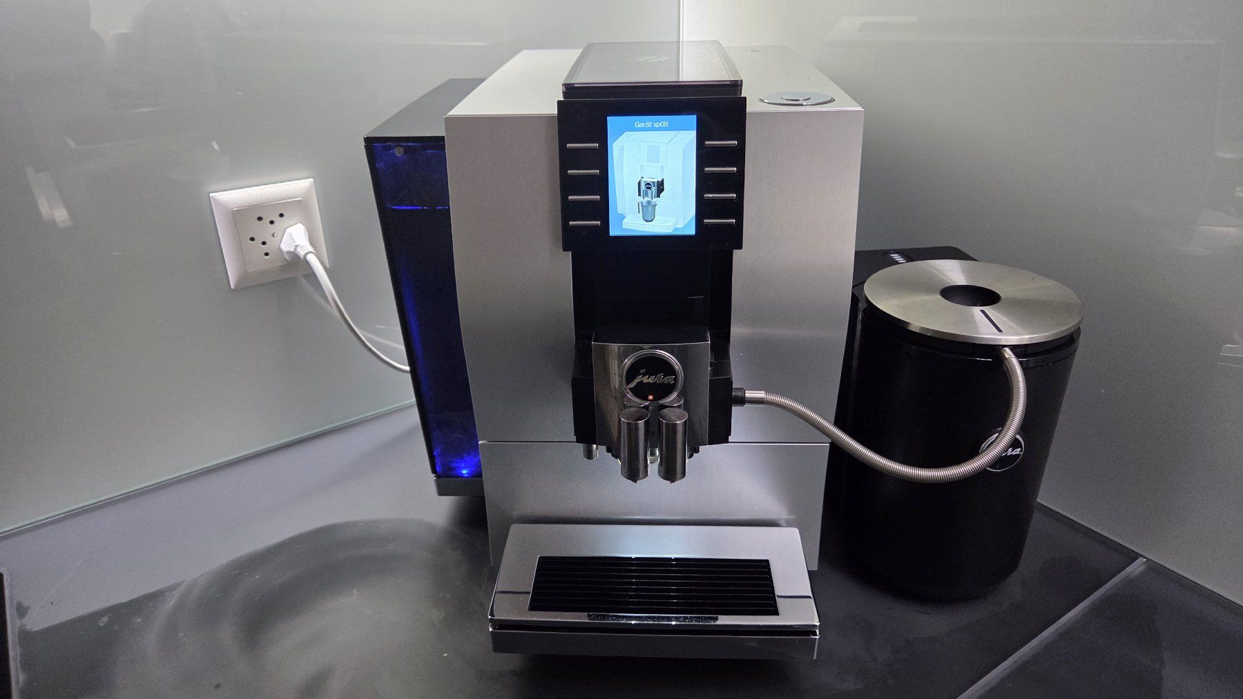 JURA Z6 Kaffee-Vollautomat (Defekt) in Oberdiessbach für CHF 96 – nur ...
