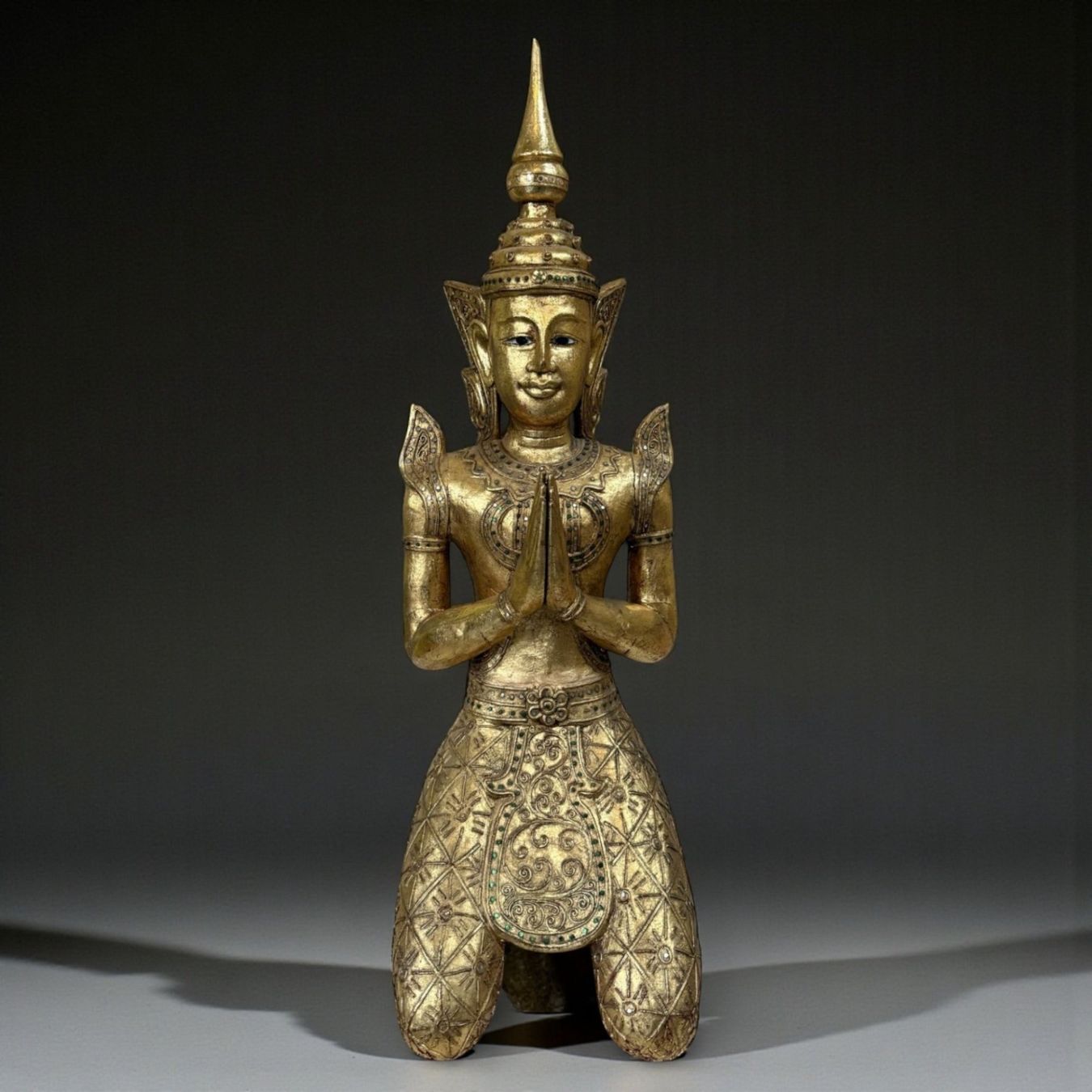 Sculture & Statue: Thailändischer Tempelwächter Teppanom Holzfigur Blattgold – Usato da Hilpoltstein venduto da asienlifestyle888