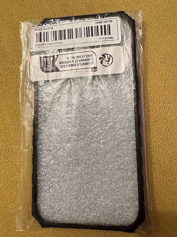 Cover & Protezioni schermo: Iphone Cover 14/15 pro – Usato da Zürich venduto da Cibin 3
