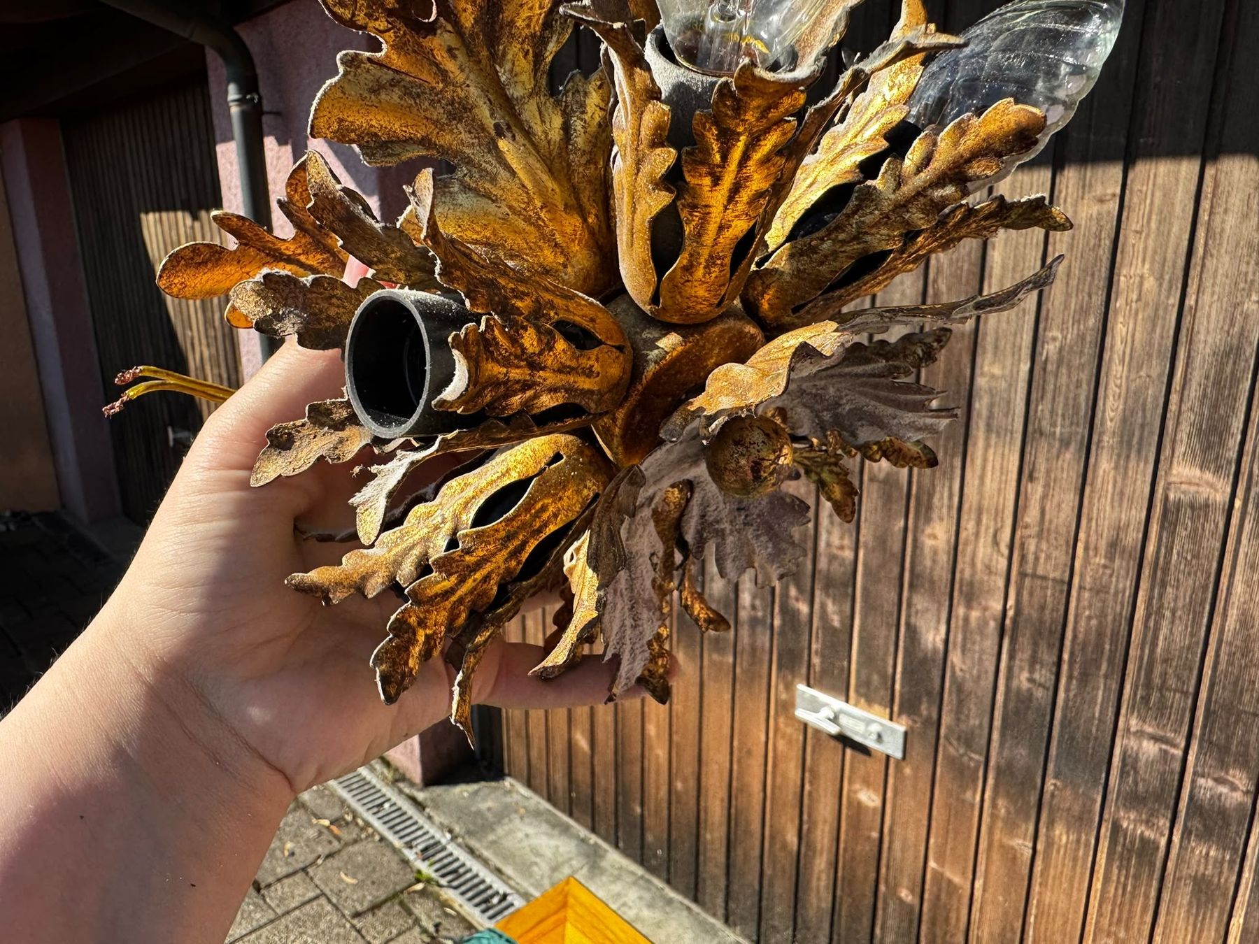 Kronleuchter & Deckenlampen: Goldene Deckenlampe  – Gebraucht aus Egg b. Zürich von Brocki_Insel_Egg
