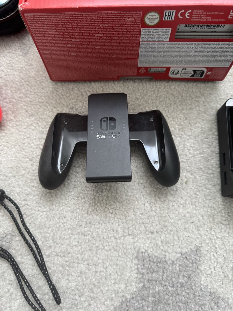 Nintendo Console: Nintendo Switch – Usato da Fehraltorf venduto da Arag23 5