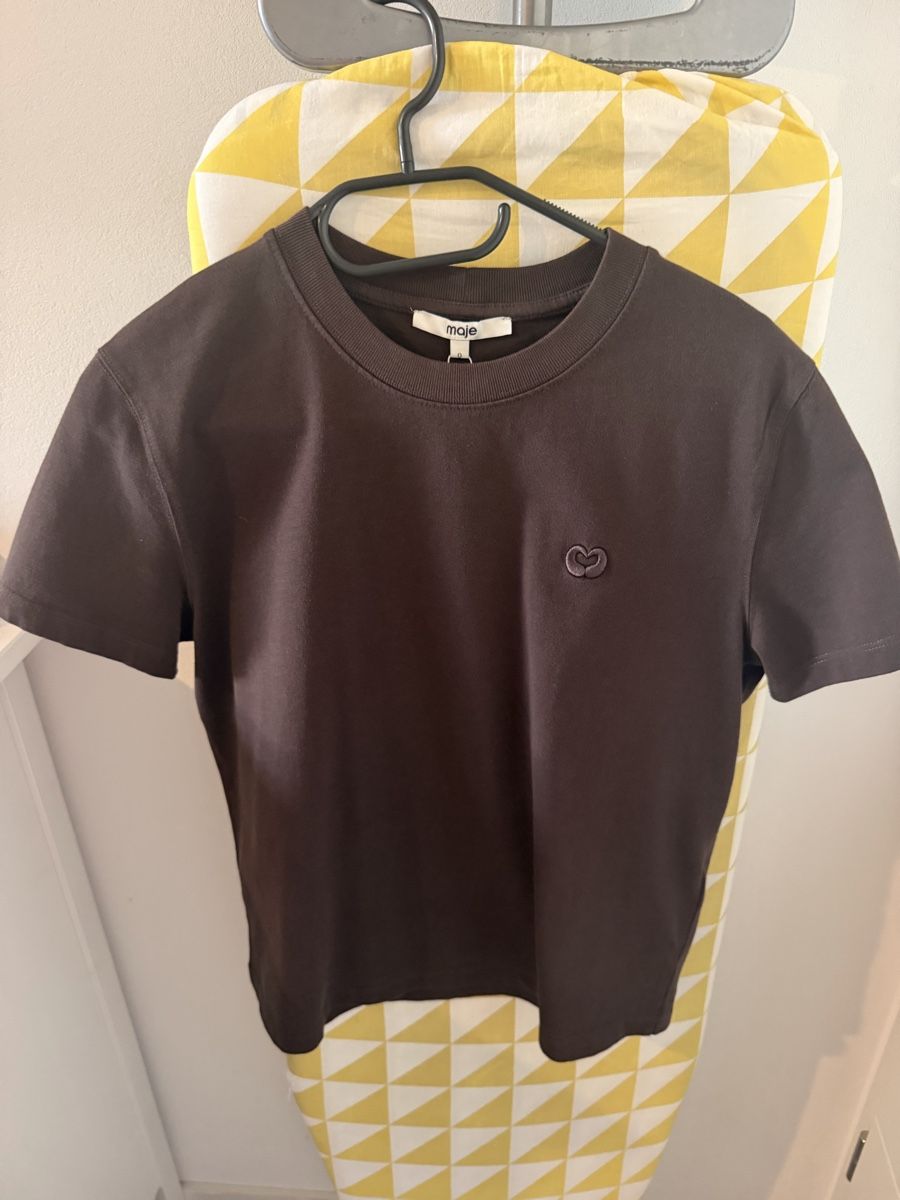Maje T-shirt: T-shirt Maje – Nuovo e nell'imballaggio originale da Echandens venduto da mar_smw5 1
