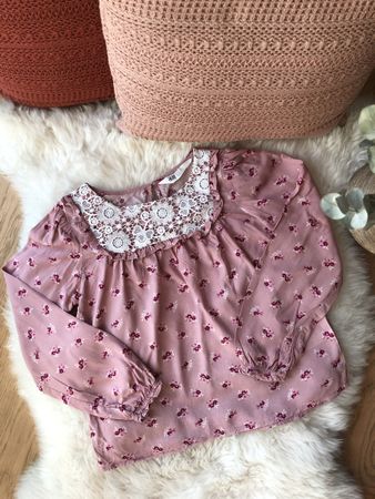 Bluse, Gr. 134 altrosa mit Blumenmuster *NEUWERTIG