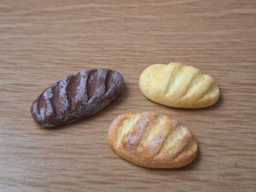 Case e mobili per bambole: Handmade 3 Brote – Nuovo (secondo la descrizione) da Zürich venduto da HandmadeTinyFood