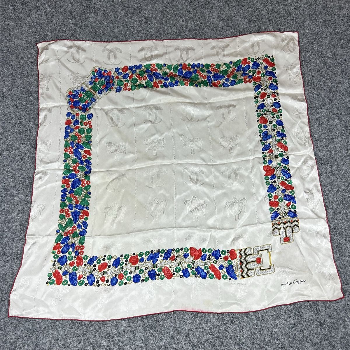 Cartier Foulards & écharpes: Cartier scarf  – D'occasion à La Sagne NE par Matlasape