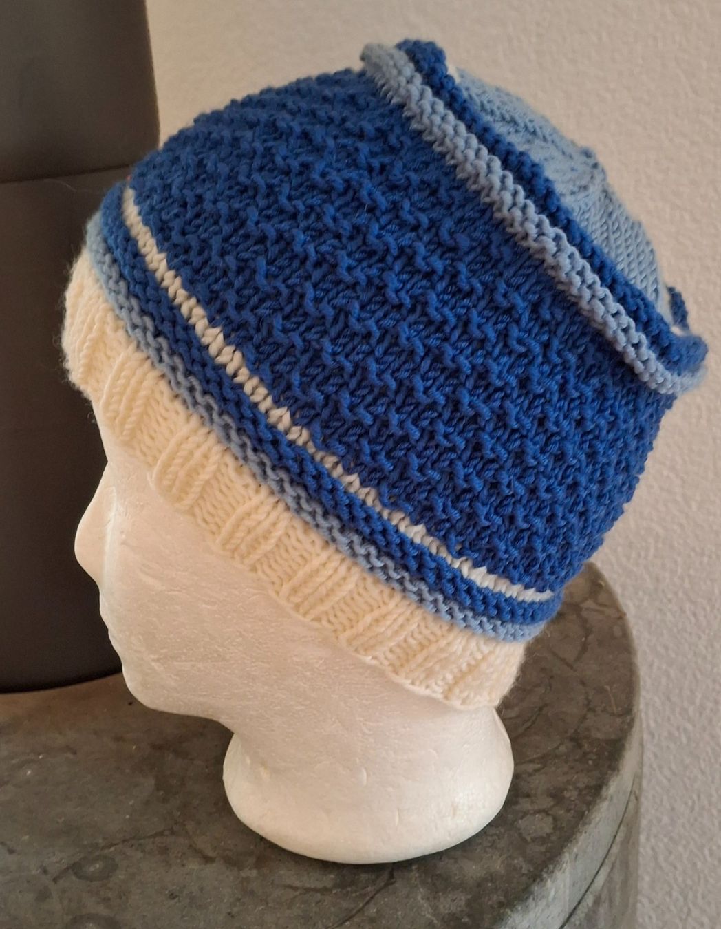 Hüte, Mützen & Caps: Mütze handgestrickt   NEU – Neu (gemäss Beschreibung) aus Langenthal von Handstrick