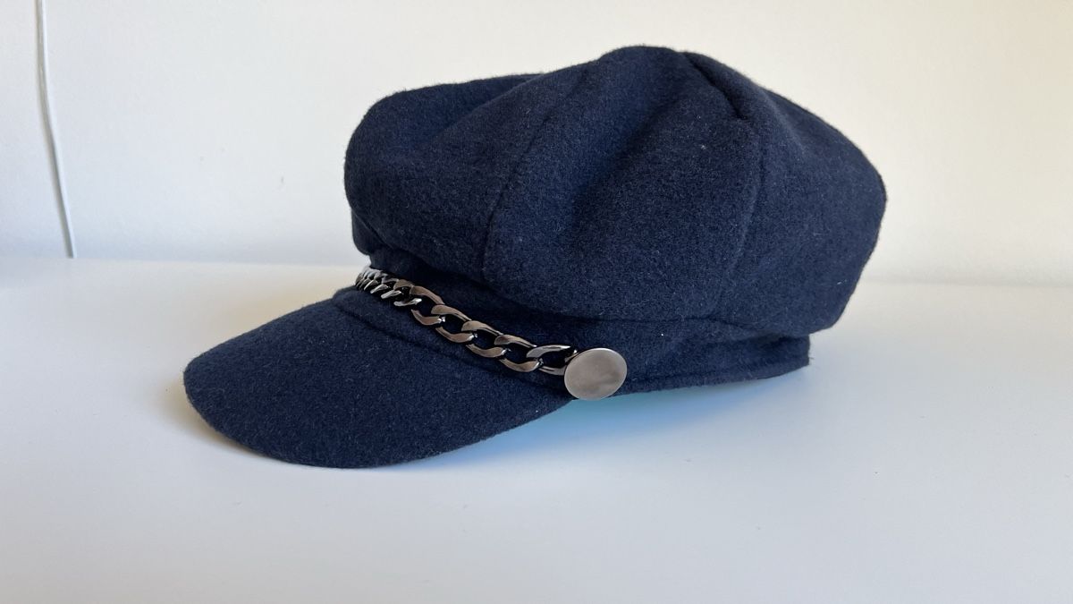 Sonstige Damenmode: Warme Kappe  – Neu (gemäss Beschreibung) aus Stäfa von Exclusive0 4