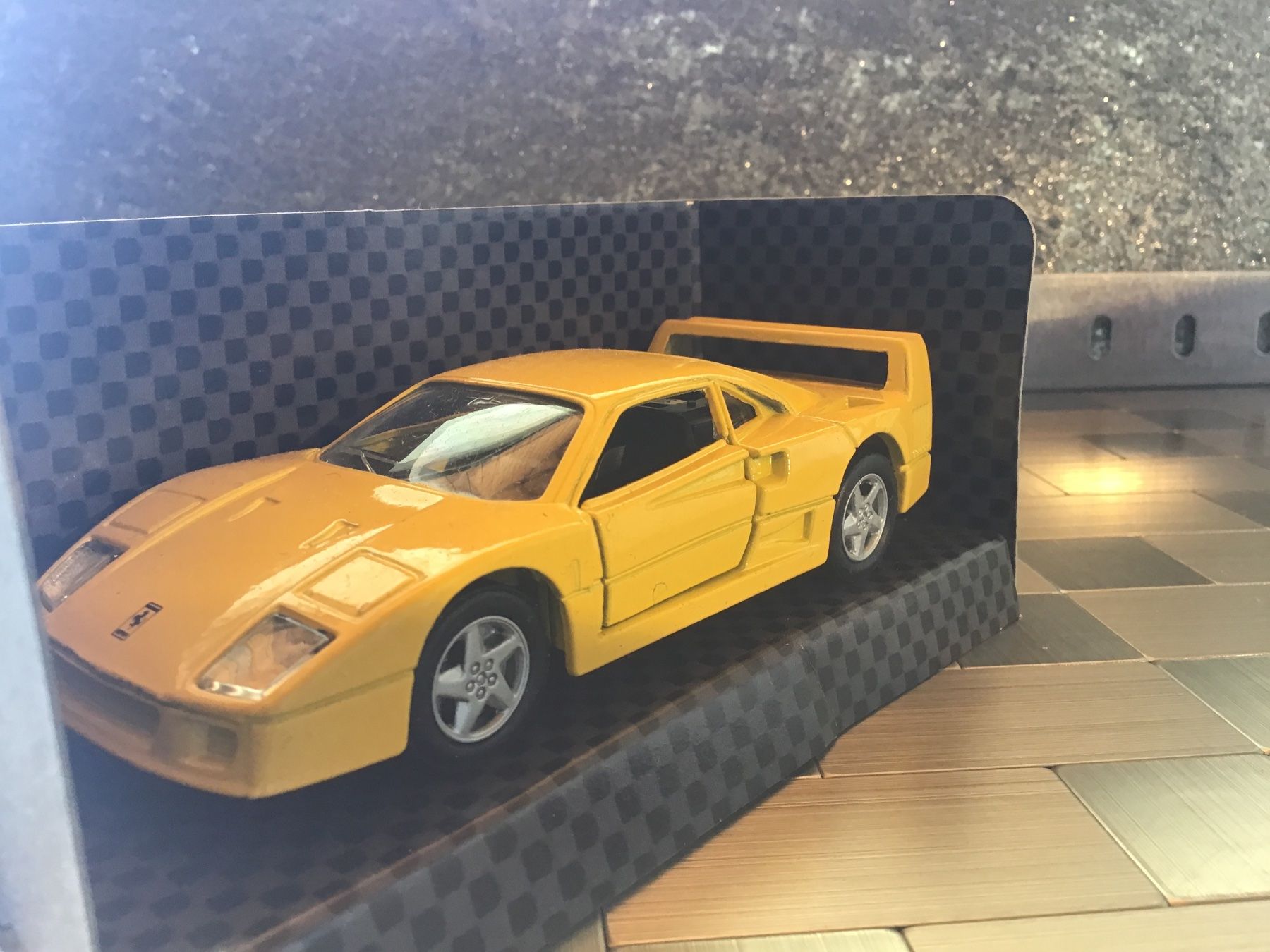 Ferrari Modellini d'auto: COLLEZIONE FERRARI F40 – Usato da Männedorf venduto da Spezial-Modelle 1
