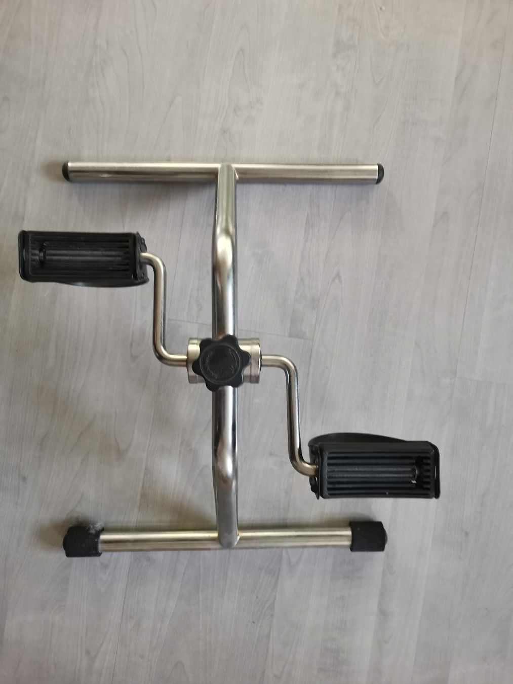 Hometrainer: Trainingsgerät für Beine – Usato da Bottighofen venduto da andax 1