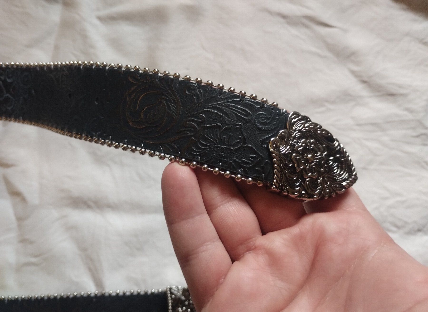 Ceintures: Schwarzer Ledergürtel Nieten Western Style Vintage – Neuf avec emballage d'origine à Lausanne par FASHION-WORLD-SHOP 4