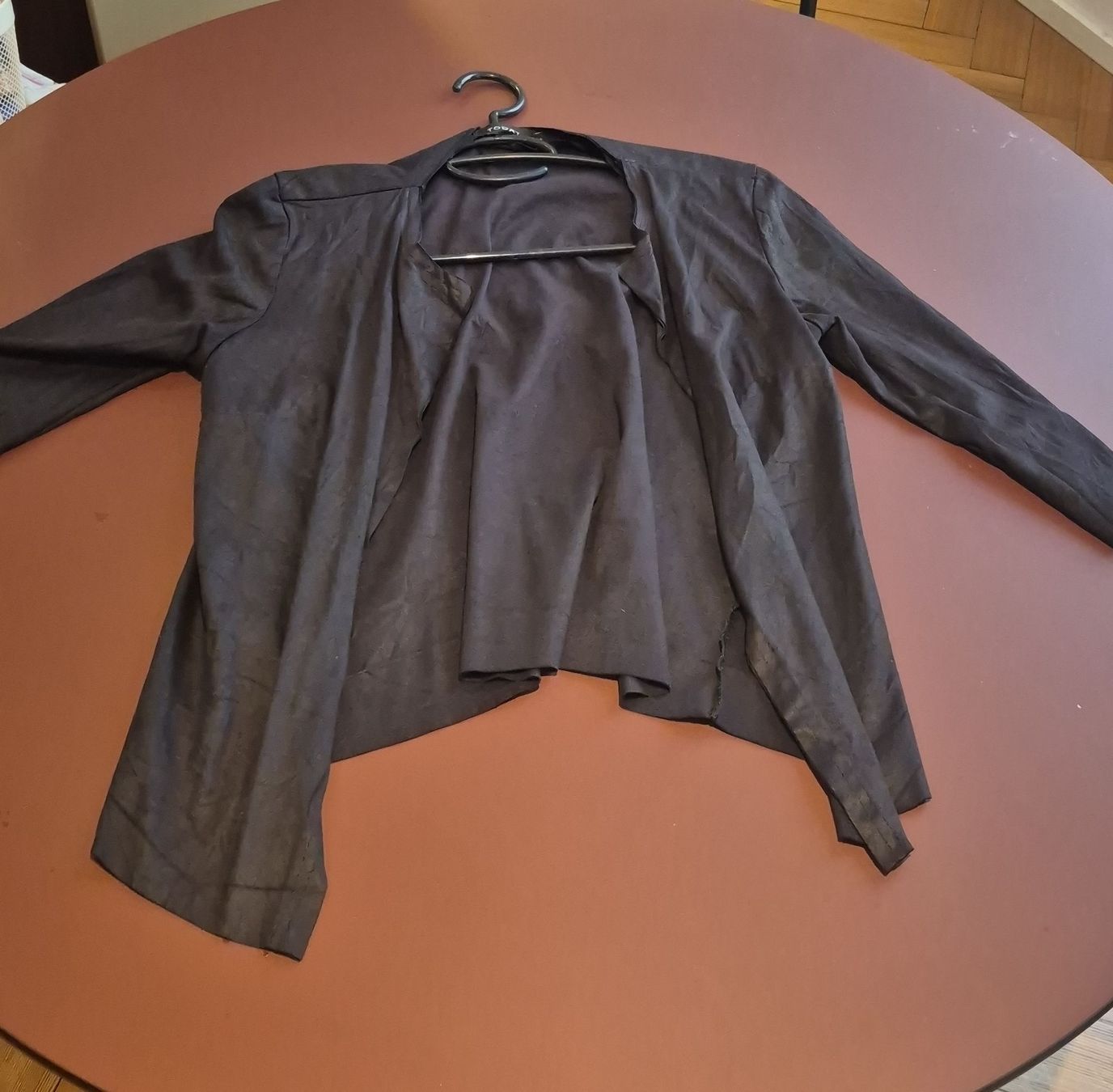 Giacche: Elegante Damenjacke, Grösse S, leichte Lederoptik – Usato da Romanshorn venduto da Enilec02