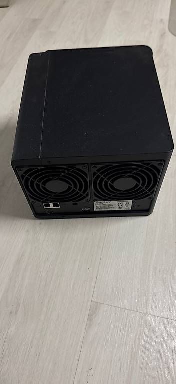 Synology Dischi rigidi: Synology DS414 – Usato da Bellinzona venduto da robi-s 1