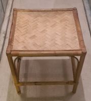 Petite table carrée en bambou
