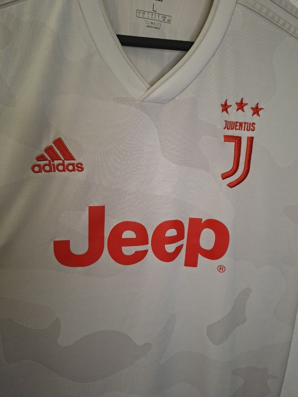 Juventus Leibchen & Hosen: RONALDO #7 Original Juventus 2019-20 Third Trikot – Gebraucht aus St-Léonard von SwissDealsJersey 4