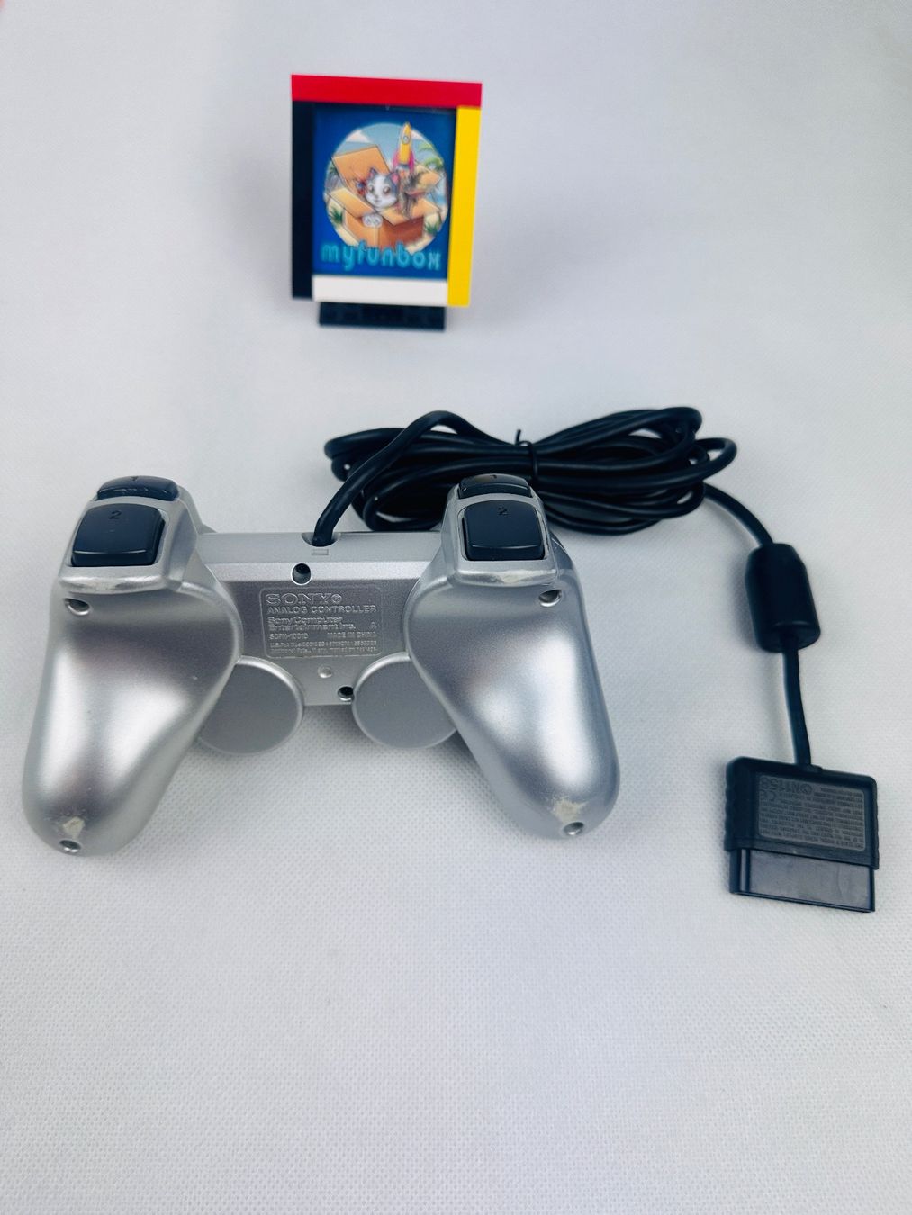 Sony Manettes: Playstation 2 PS2 Original Controller silber Dualshock 2 – D'occasion à Kappel SO par MyFunBox 1