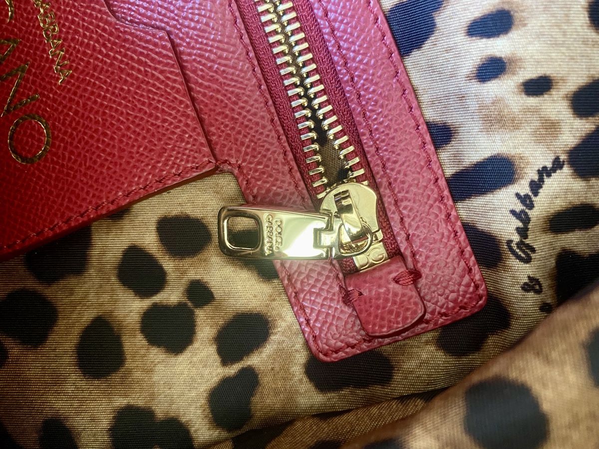 Dolce & Gabbana Sacs & sacs à dos: Dolce & Gabbana VULCANO - Sac à dos rouge – D'occasion à Genève par MonCheriBibi 6