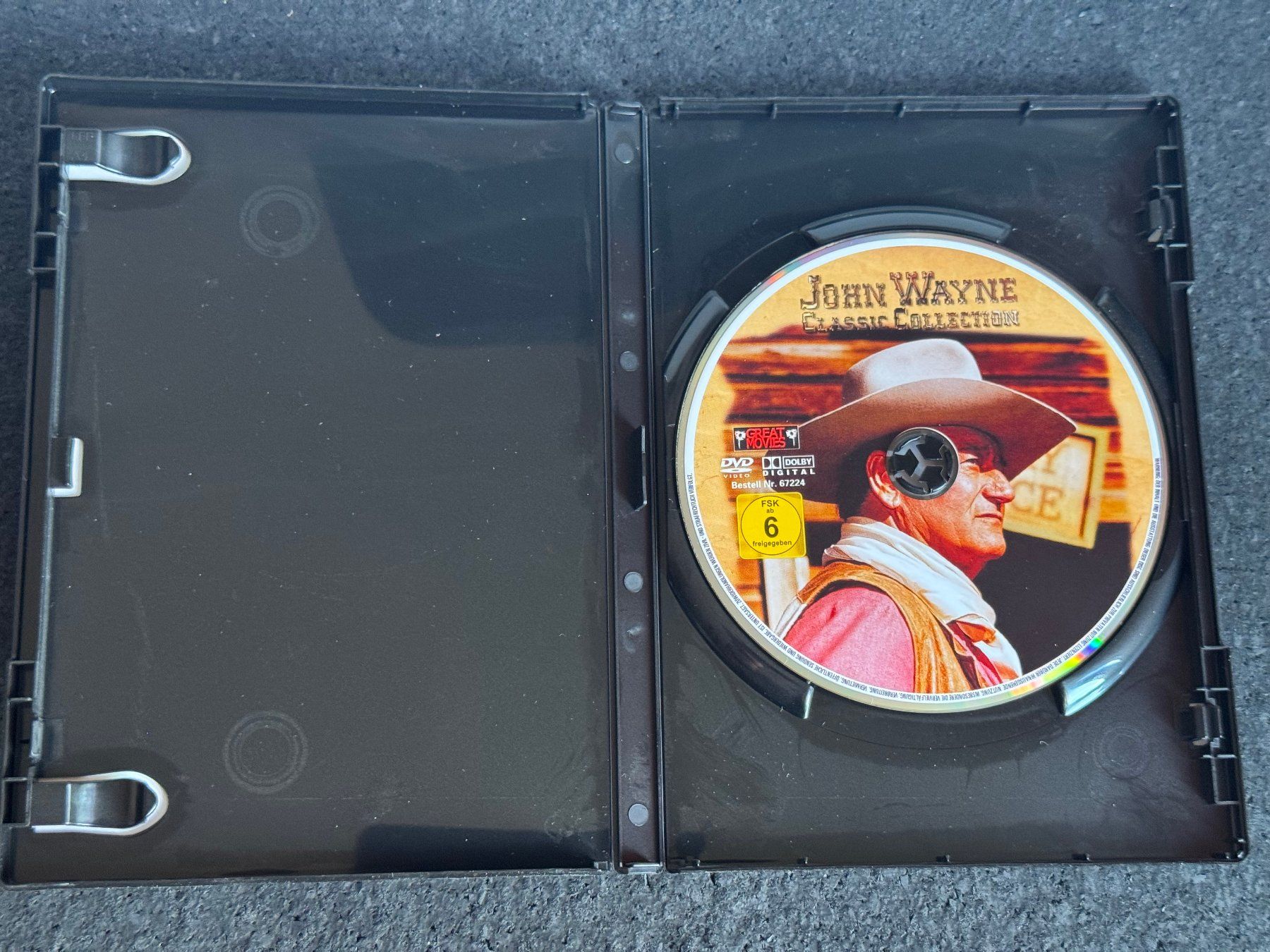 Tutti i DVDs: John Wayne Classic Collection 4 filme DVD Box DE/EN – Usato da Fribourg venduto da tschjoly 4