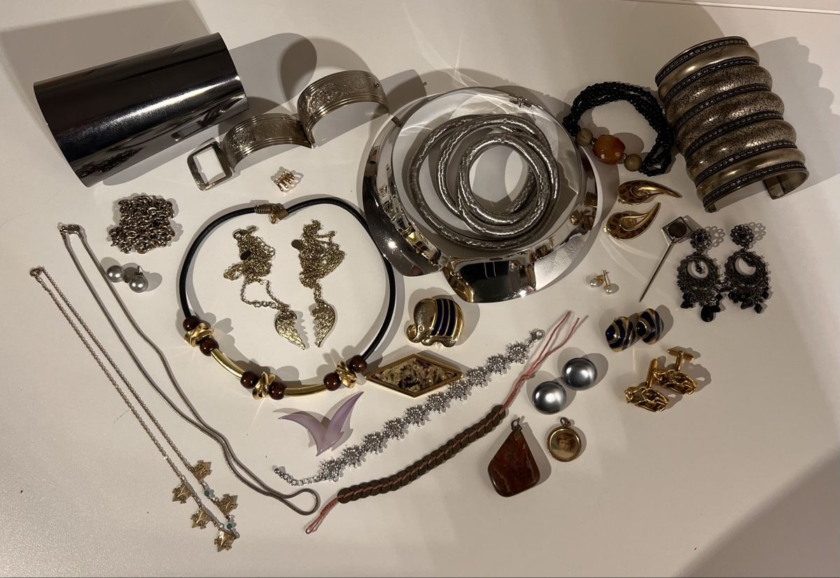 Sonstiger Schmuck: Lot de bijoux  – Gebraucht aus St-Pierre-Clages von ste_xk6p