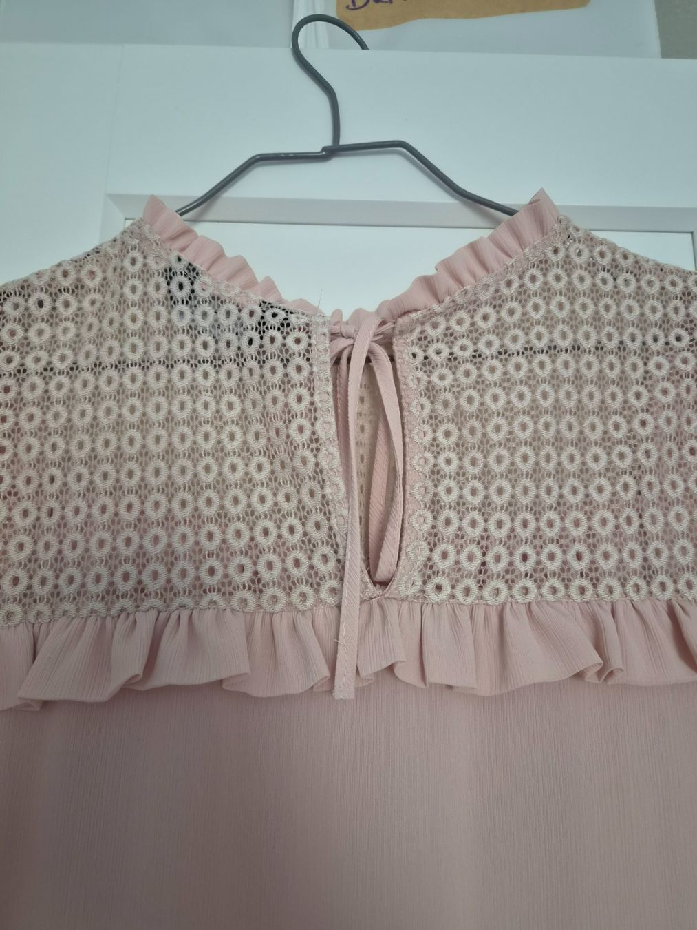 Camicette: Chemisier rose poudré avec dentelle – Usato da Lausanne venduto da leroyaumedereven 3