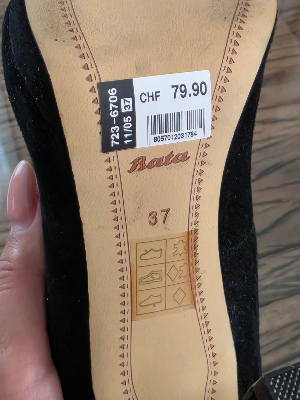 Scarpe da donna: Elegante schwarze Bata Pumps aus echtem Leder, Gr. 37 – Nuovo (secondo la descrizione) da Birr venduto da V-K 5