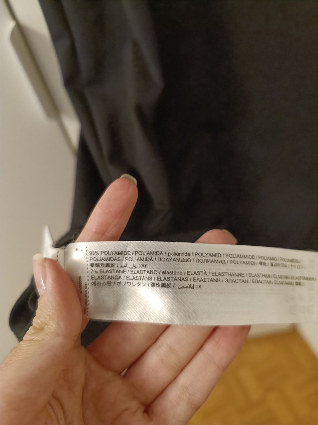 Mango Vestiti: Robe noire Mango – Usato da Genève venduto da lau_bw8g 3