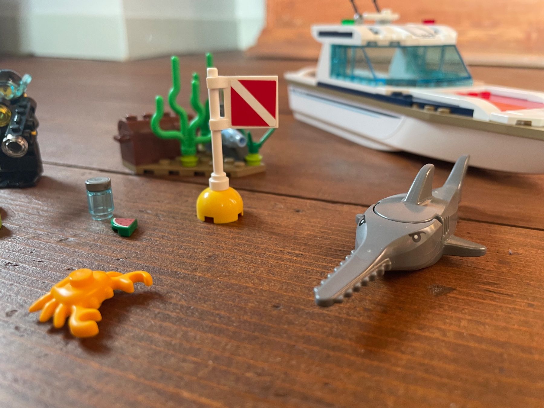 Lego Spielzeuge: LEGO 60221 Tauchyacht – Gebraucht aus Rickenbach ZH von simms 1