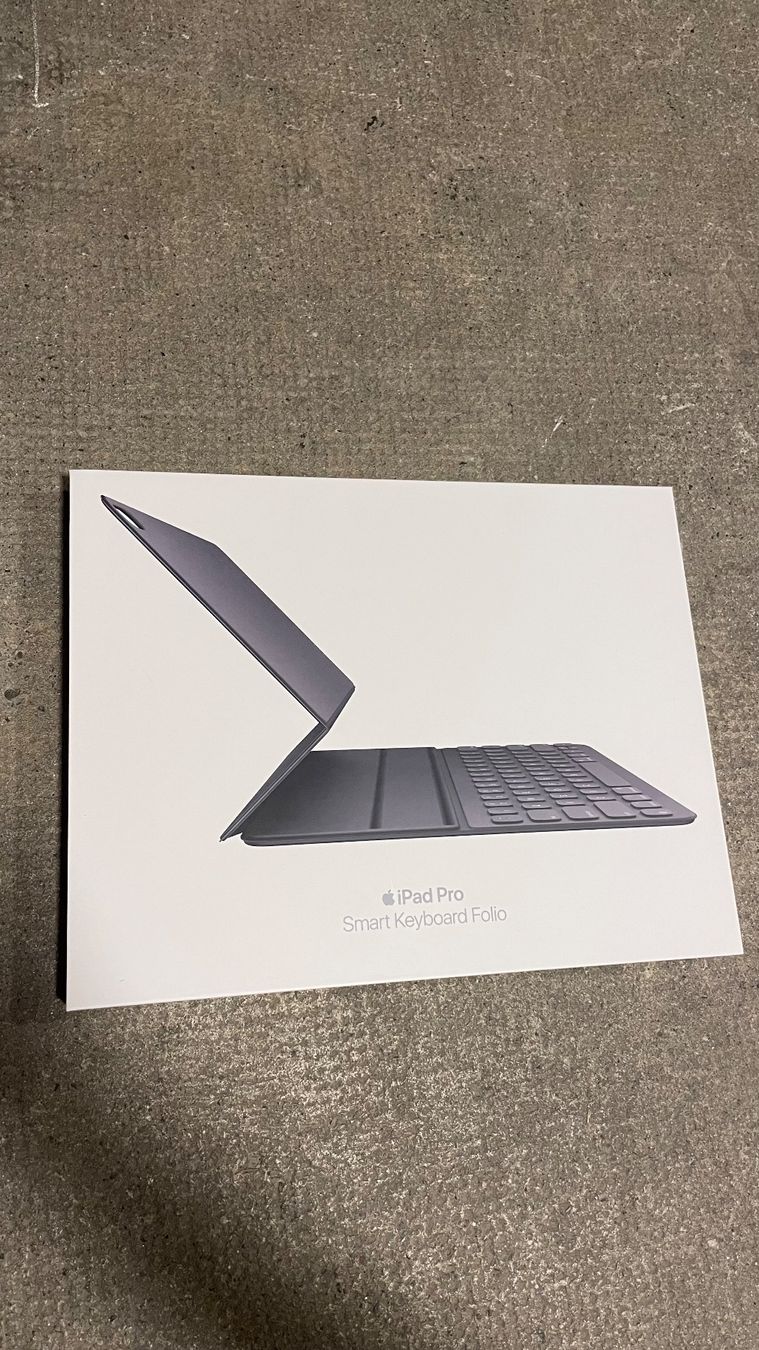 Apple Tastiere: Apple iPad Pro Smart Keyboard Folio 12.9 – Usato da Basel venduto da viv_vk85