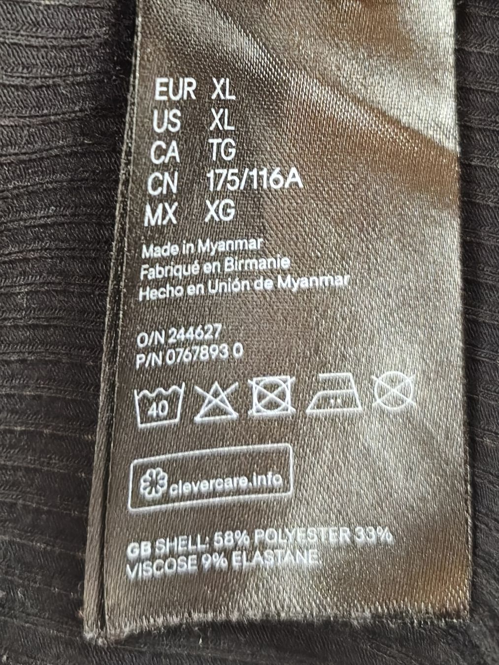 H&M T-shirt: Schwarzes H&M Basic Shirt, Grösse XL, Top Zustand!  – Usato da Emmetten venduto da SecondhandSiska 4