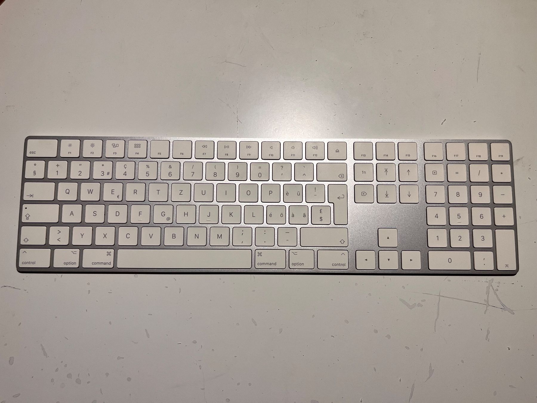 Apple Tastaturen: Apple Magic Keyboard mit Ziffernblock – Gebraucht aus Bern von PJB 1