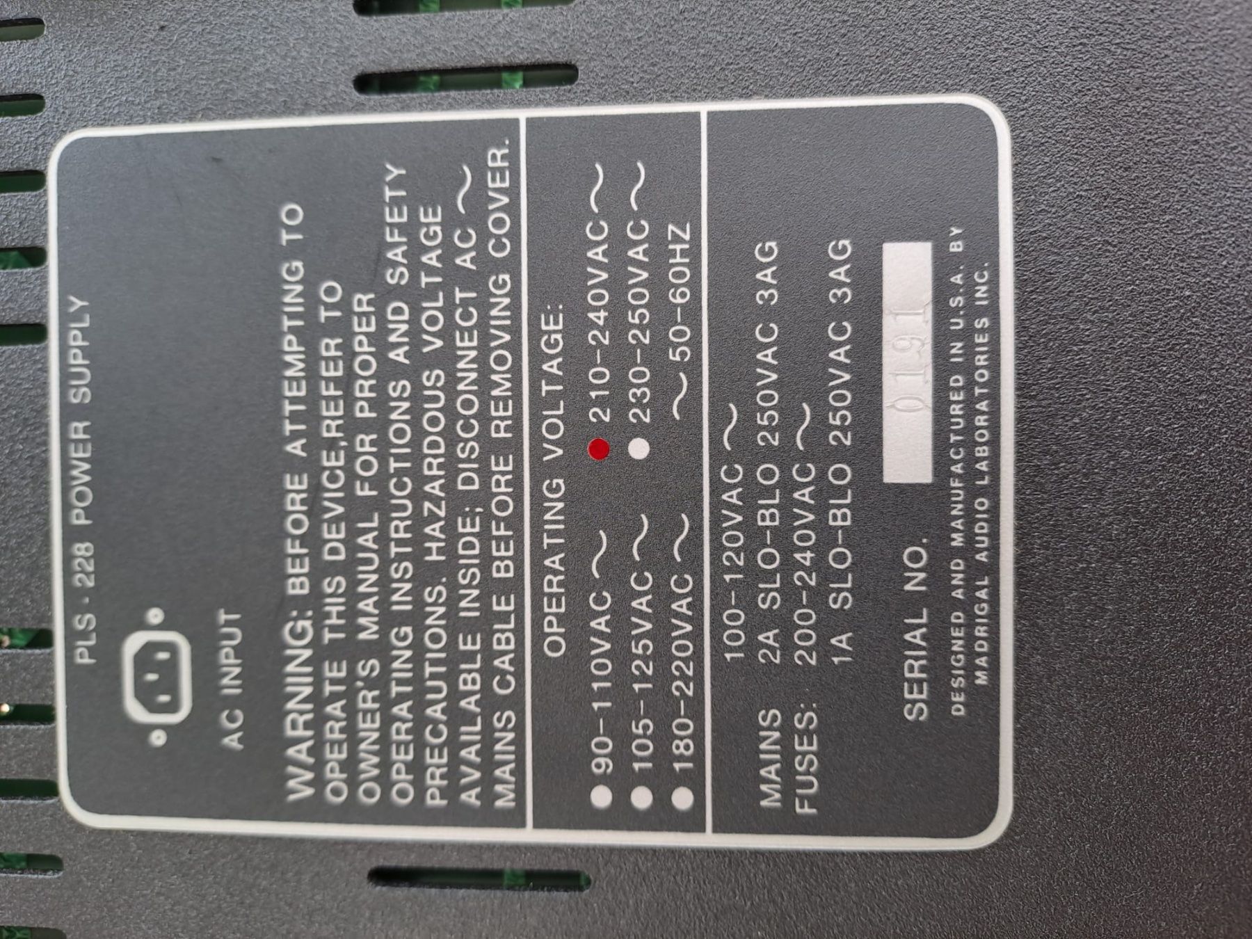 Mark Levinson Amplificatori: Mark Levinson N° 28 – Usato da La Neuveville venduto da austinpowers70 7