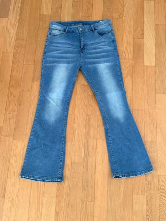 👖 Coole Jeans  im Retro Look, Grösse 38/M, neu!