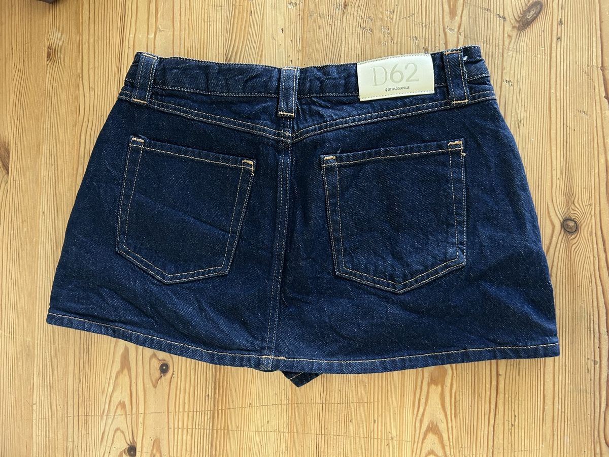 Stradivarius Jupes: Jeans Minijupe, Stradivarius, Grösse 40 – Neuf (Voir description) à Zürich par Lolaa123 1
