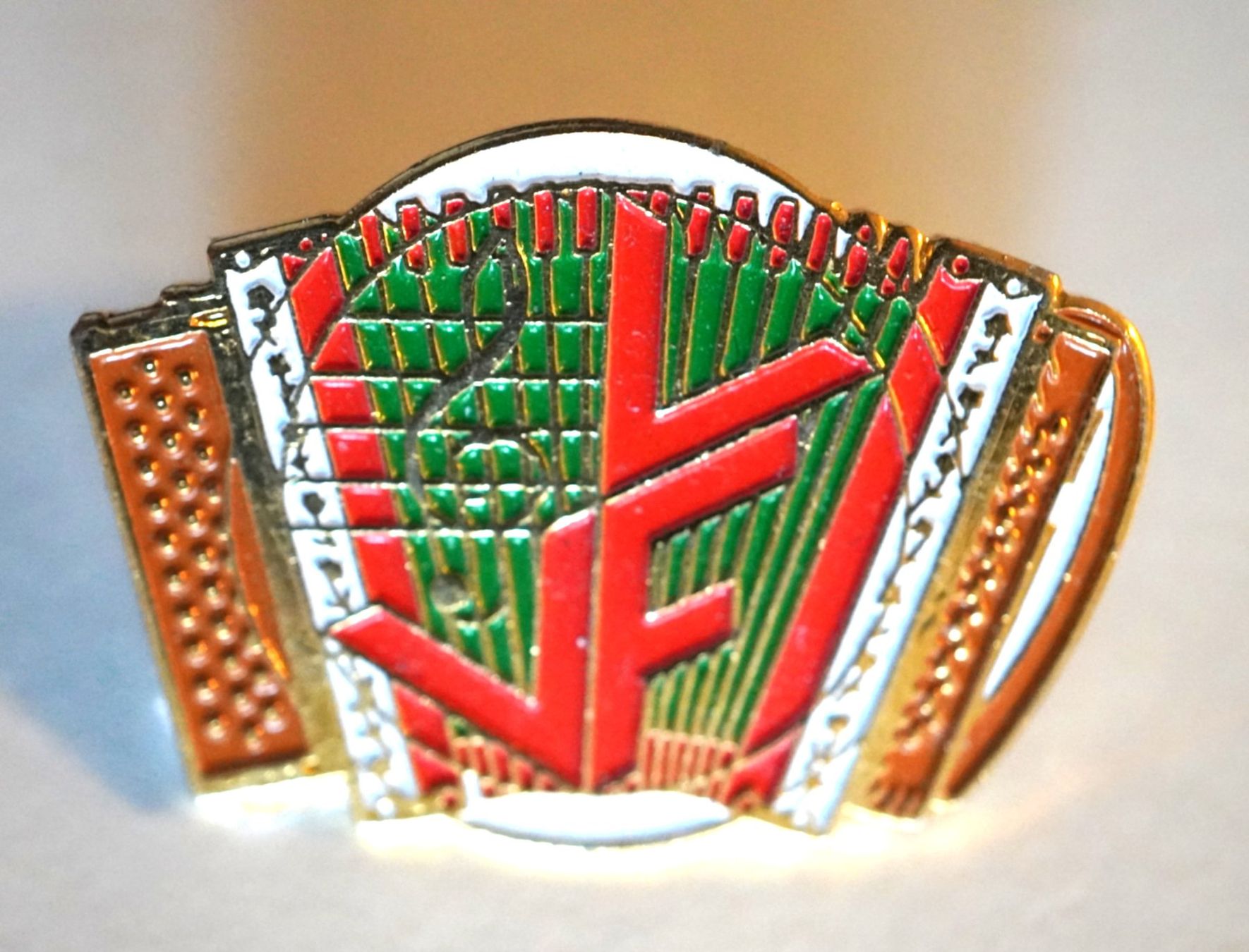 Placchette & Badge: 3 Pin Örgeli – Usato da Worb venduto da worb01 2