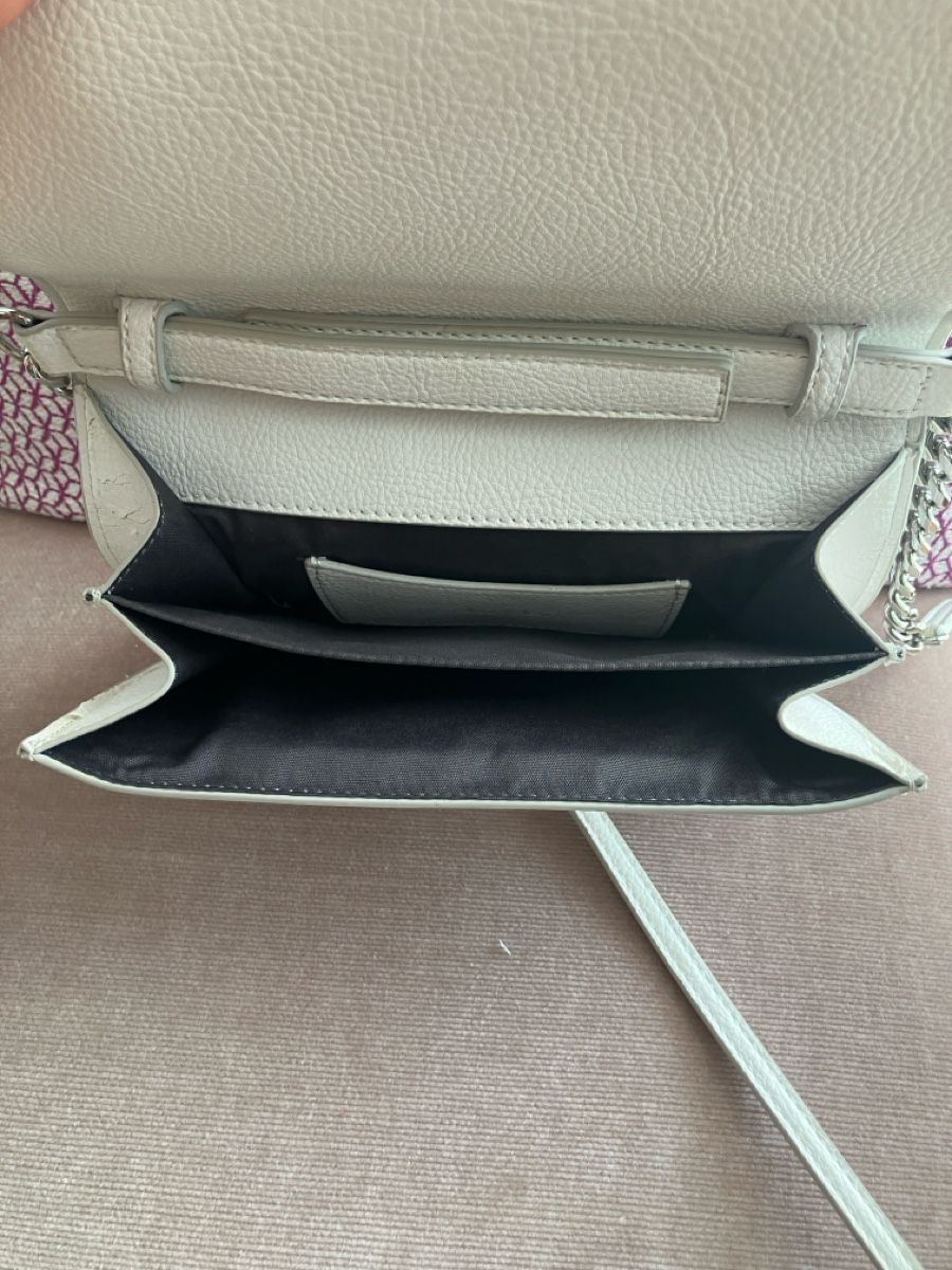 Calvin Klein Borse da donna: Calvin Klein White Crossbody Bag – Usato da Regensdorf venduto da AHenter 5