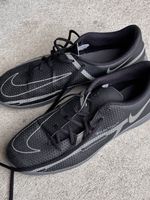 Nike Sportschuhe schwarz, neu, Gr 39